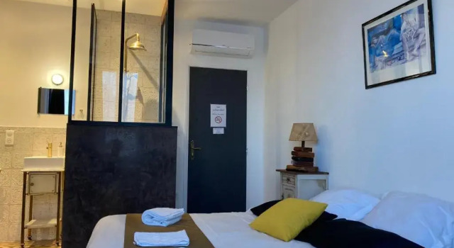 Номер Deluxe Hôtel La Demeure Coloniale