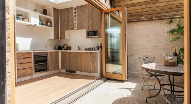Retreat to a Stylish Flat in Chelsea