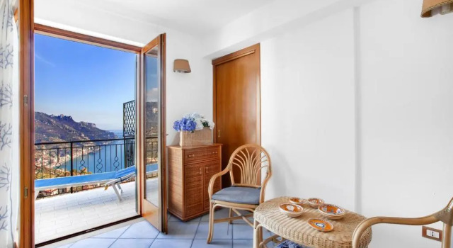 AMORE RENTALS - Residenza Rosalia, Забронировать Отель Равелло Побережье Амальфи, рядом с Duomo di Ravello