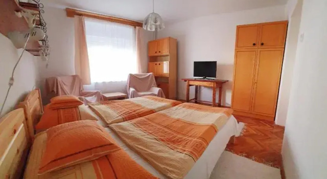 Апартаменты Anna Apartman
