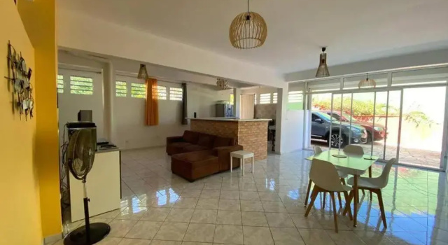 Апартаменты Charmant appartement avec piscine