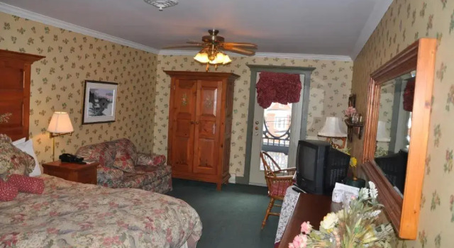 Люкс Auberge Lakeview Inn