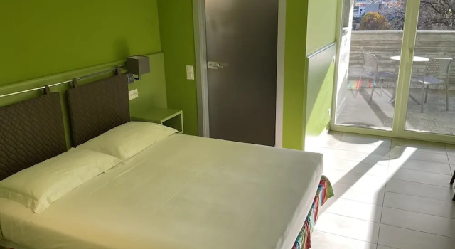 Двухместный полулюкс с балконом Hotel Liberty Self Check-In