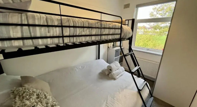 Elegant 2BD Family Retreat Blackpool Town!, Book Hotel Blackpool Lancashire
