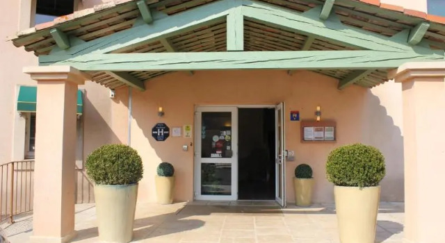 Logis Hotel le Mas de Jossyl, Varaa Hotelli Buzancais 