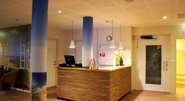 Ruths Hotel
