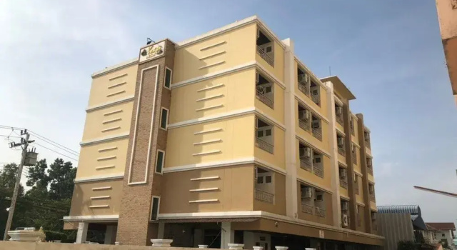 Rattanasook Residence