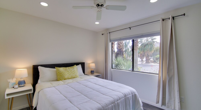 Коттедж Covered Patio, Pool & Games: Home in Palm Springs