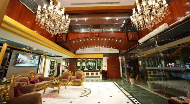 9 Hotel