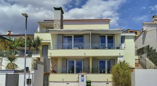 Villa in Pula With Private Swimming Pool