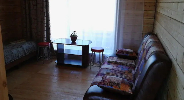 Lastochka, Prenota Affittacamere Hotel a Irkutsk Region con piscina, Piscina