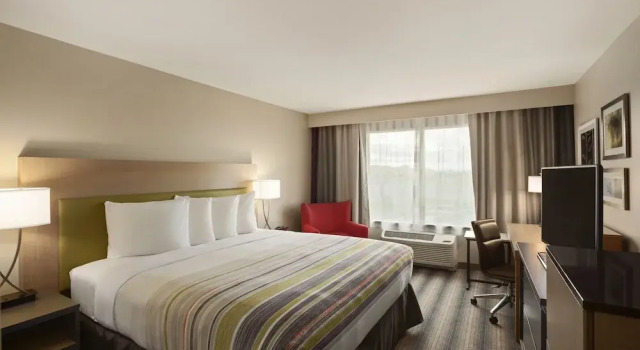 Люкс c 1 комнатой Country Inn & Suites by Radisson, Bloomington at Mall of America, MN