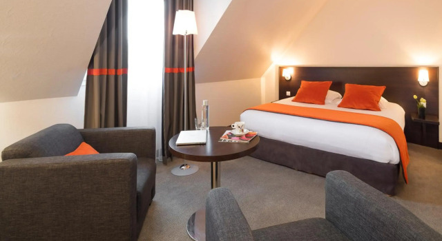 Hôtel Le Richebourg, Rezerwuj Ośrodek wypoczynkowy  