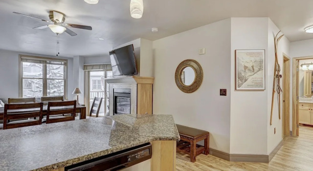 Номер Standard Premier Silver Mill 8229-2br-walk To Slopes! Kids Ski Free! 2 Bedroom Condo by RedAwning