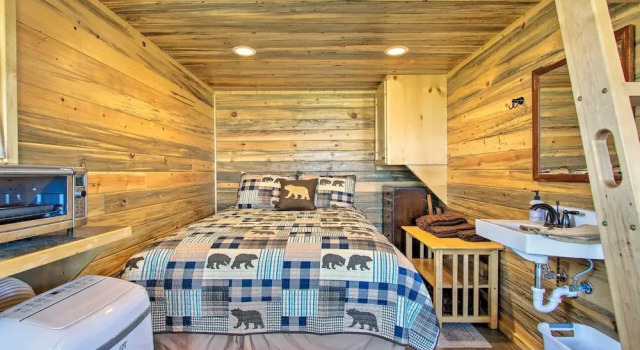 Pano Views! Custom Cabin on Rocky Mountain Front, Book Feriehus Villaer i Augusta, Villa