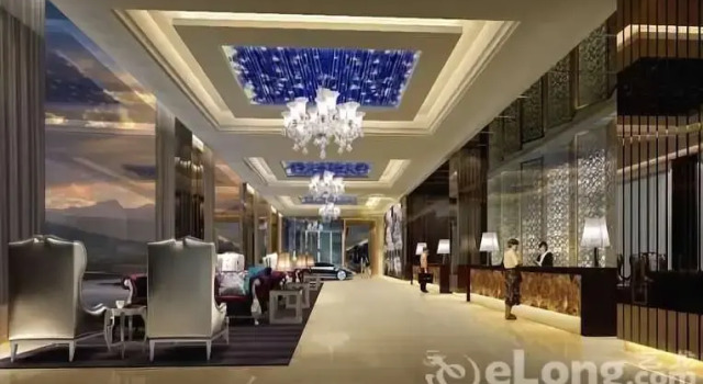 Royal Holiday Hotel - Zhaoqing, Book Hotel Hoteller i Zhaoqing med pool, Swimmingpool