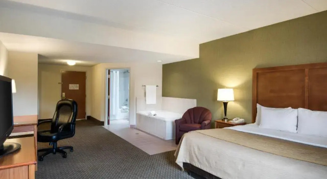 Номер Standard Comfort Inn & Suites LaVale - Cumberland