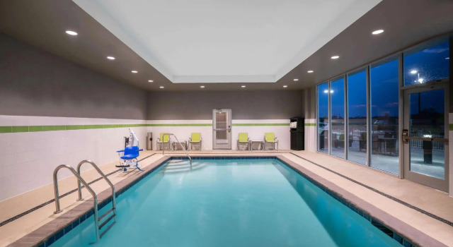 Кровать в общем номере La Quinta by Wyndham West Memphis