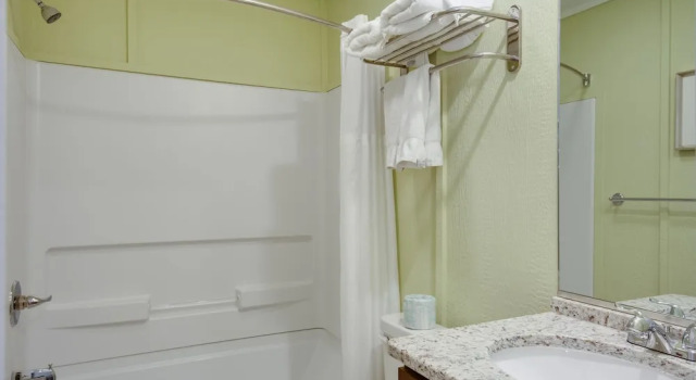 Четырёхместный номер Standard See Sea Motel