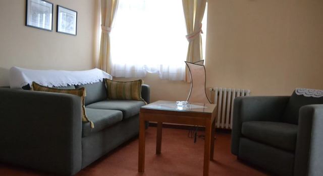 Ada Hotel