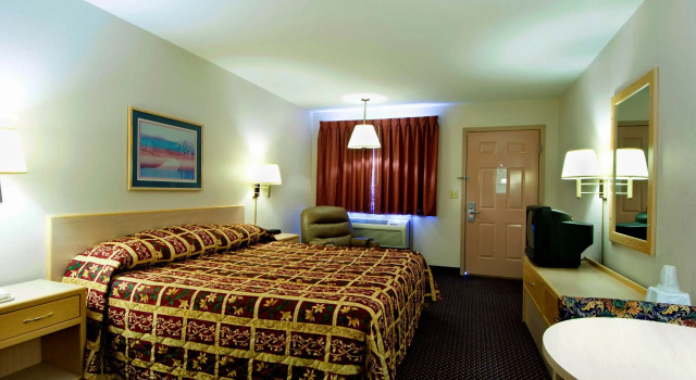 Двухместный номер Standard Americas Best Value Inn Garden City