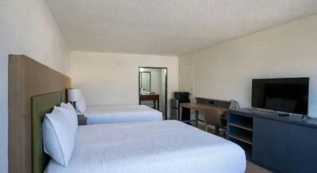 Четырёхместный люкс 1st Place Hotel Decatur I-20 East Atlanta