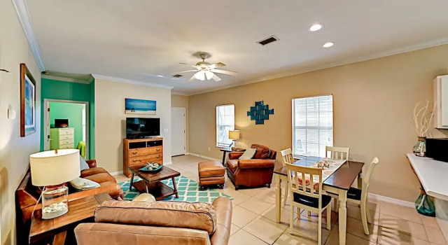 Coastal Oasis Near Beach W/ Pool, Grill & Pond 3 Bedroom Condo