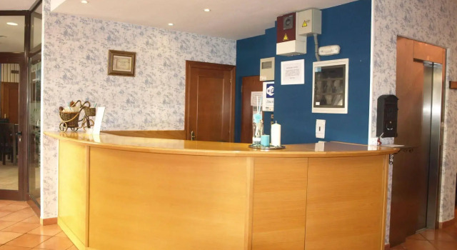 Hotel - Apartamentos Peña Santa, Book Hotel Hotels in Asturias with Parking, Parking