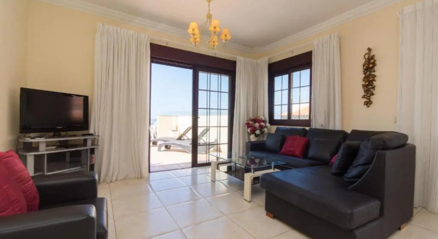 Playa San Juan 1 - Two Bed Penthouse, Prenota Hotel Guía de Isora 