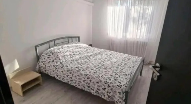 Alesandru apartament, Забронировать Апартаменты/квартира Отели Арджеш с парковкой, Парковка