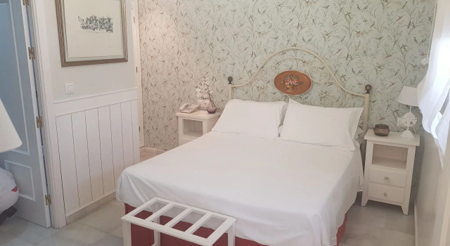 Basic Hotel Puerta de Sevilla