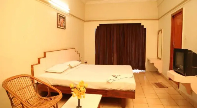 Номер Deluxe Brindhavan Hotels
