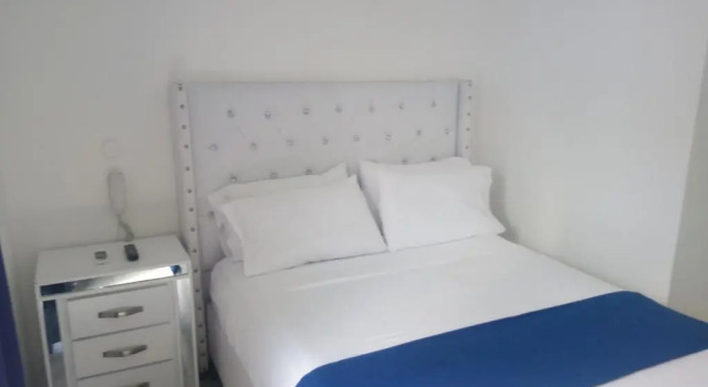 Hotel El Señorial 58, Забронировать Отель Отели Санто-Доминго с парковкой, рядом с Alcazar de Colon, Парковка