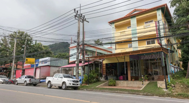 Pachumas Mansion
