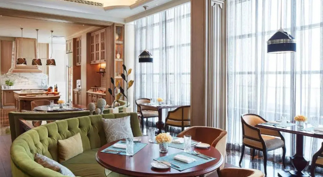 Двухместный клубный номер Standard с видом на поле для гольфа The Ritz-Carlton, Pune
