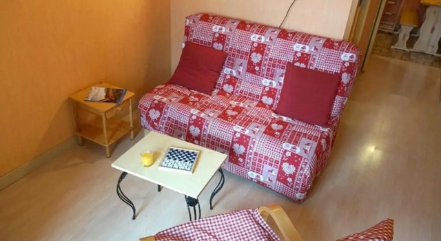 Appartement Bagnères-de-Luchon, 1 pièce, 2 personnes - FR-1-313-120