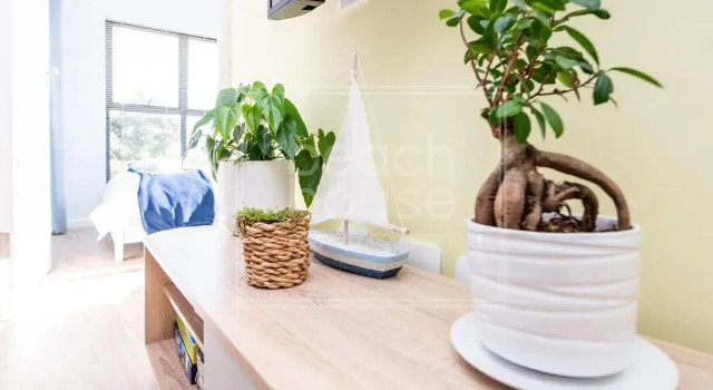 Warm Contemporary 2-bedroom apartment- Blouberg, Cape Town, Забронировать Апартаменты/квартира Отели Cape Peninsula с парковкой, Парковка