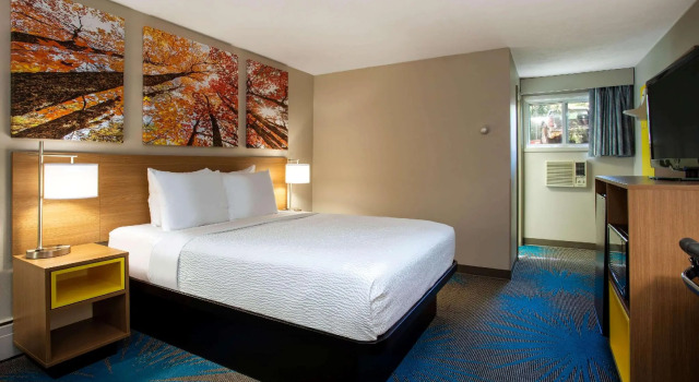 Двухместный номер Standard Days Inn by Wyndham Marquette