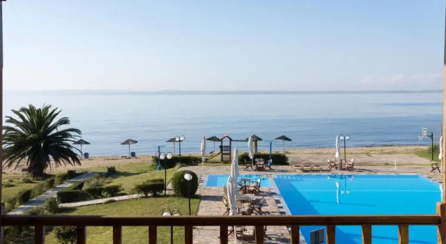 Апартаменты с видом на море Alkinoos Beach Hotel