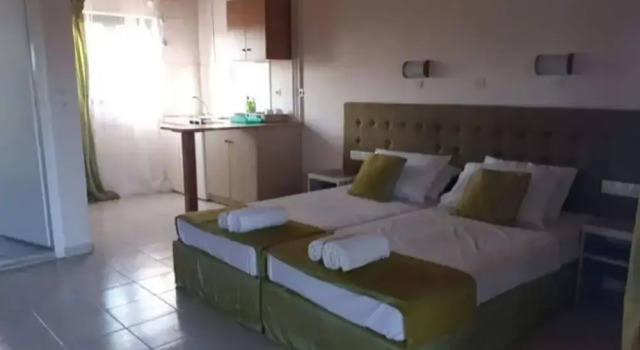Blue Waves Aparthotel