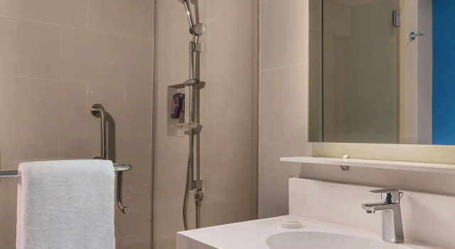 Номер Standard Park Inn By Radisson Iloilo