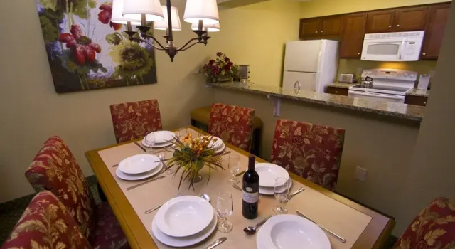 Люкс с 2 комнатами с балконом Hilton Vacation Club The Historic Powhatan Williamsburg