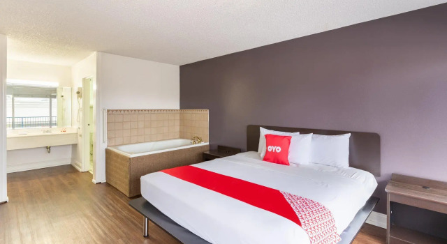 Двухместный номер Calloway Inn & Suites