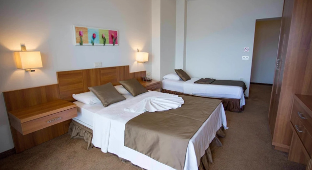 Трёхместный номер Standard с видом на море Melis Hotel Kusadasi