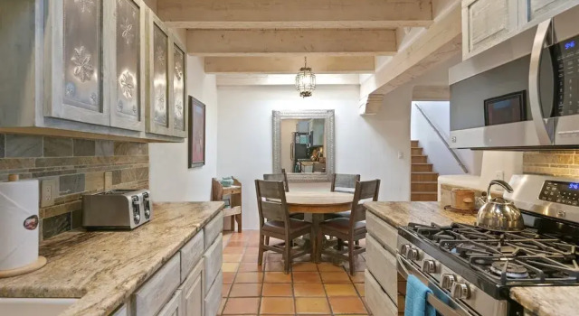 Wisteria - Delightful Updated Family Home, Seven Blocks to the Plaza, Varaa Lomakoti Santa Fe New Mexico