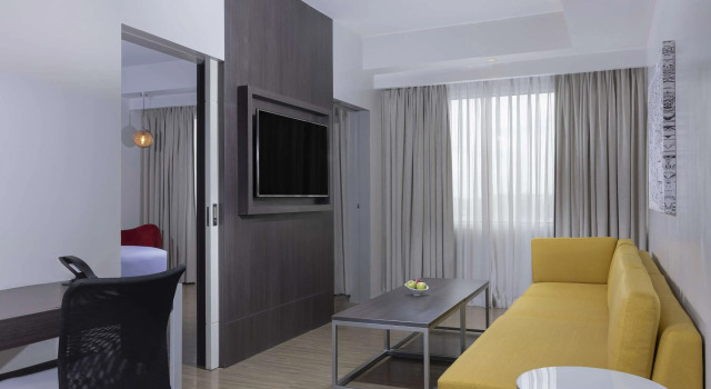 Люкс c 1 комнатой Park Inn By Radisson Iloilo