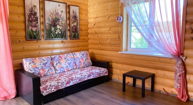 Cottage on 5th Yamskaya street 12, Prenota Casa vacanze Hotel a Anello d'Oro con parcheggio, Parcheggio