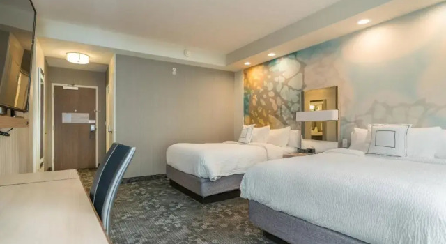 Четырёхместный номер Standard Courtyard by Marriott West Springfield