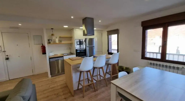 102A Apartamento moderno 2 habitaciones, Prenota Appartamento Gijón 