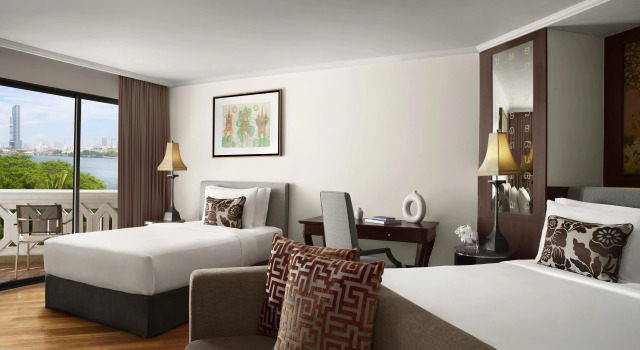 Люкс семейный Anantara Riverside Bangkok Resort